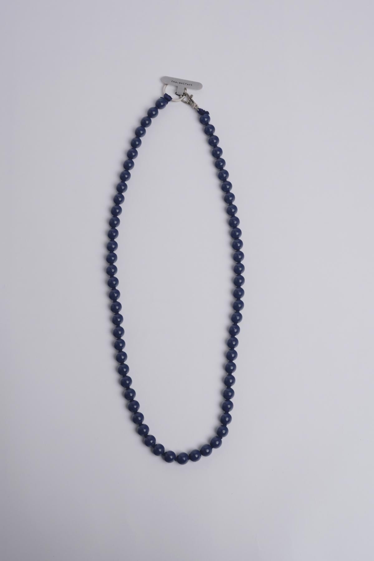 Porta telefono perline rotondo PHONENECKLACE BIG BLUEBERRY ina.seifart 